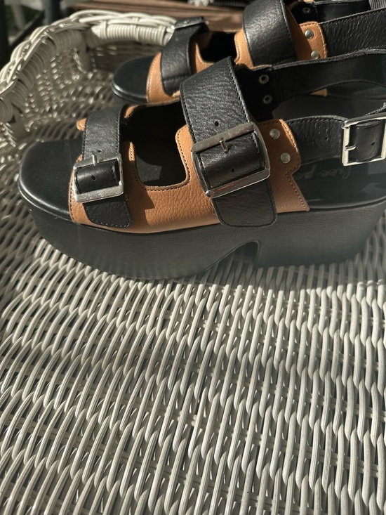 Free People Shoes - Free People Two-Tone Black and Tan Platform Buckle Sandals